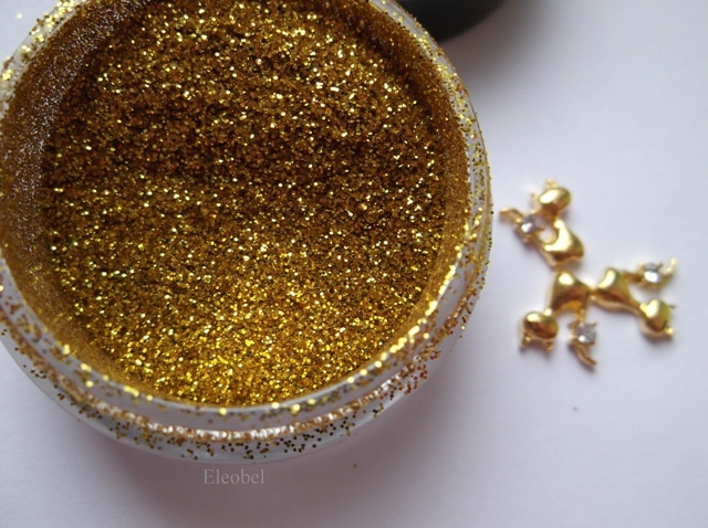 353.4 BPS Gold Glitter and Cat